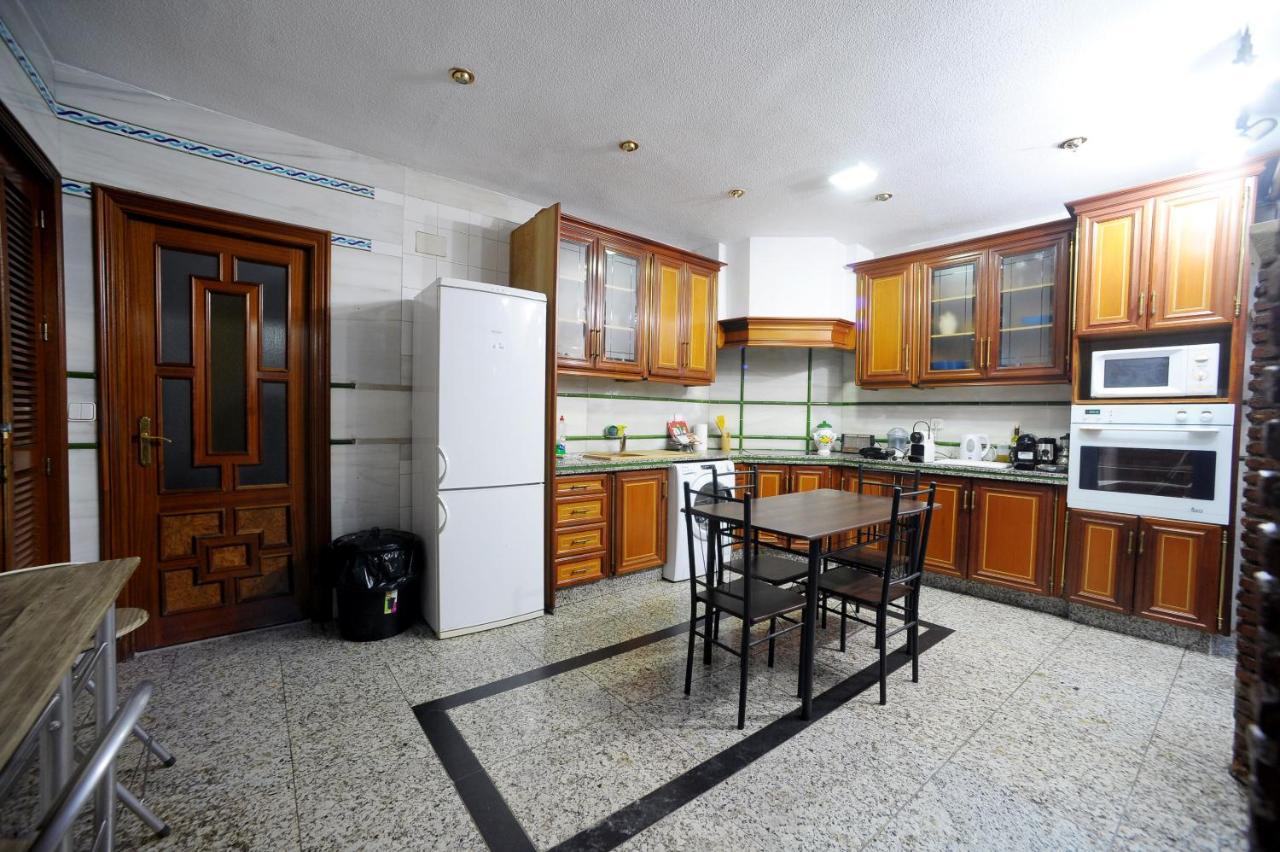 לינה וארוחת בוקר קורדובה San Basilio'S Red House מראה חיצוני תמונה