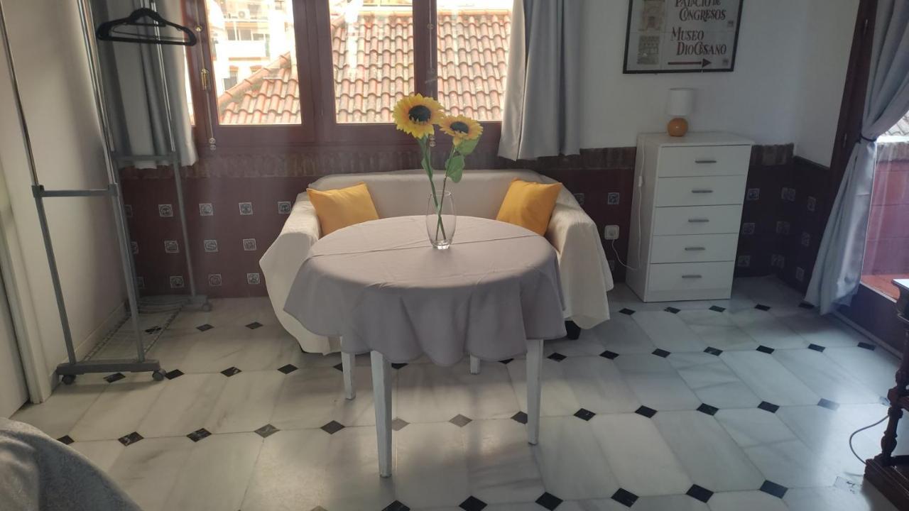 לינה וארוחת בוקר קורדובה San Basilio'S Red House מראה חיצוני תמונה
